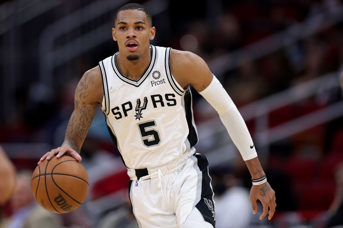 Sources: Hawks get All-Star Murray from Spurs thumbnail