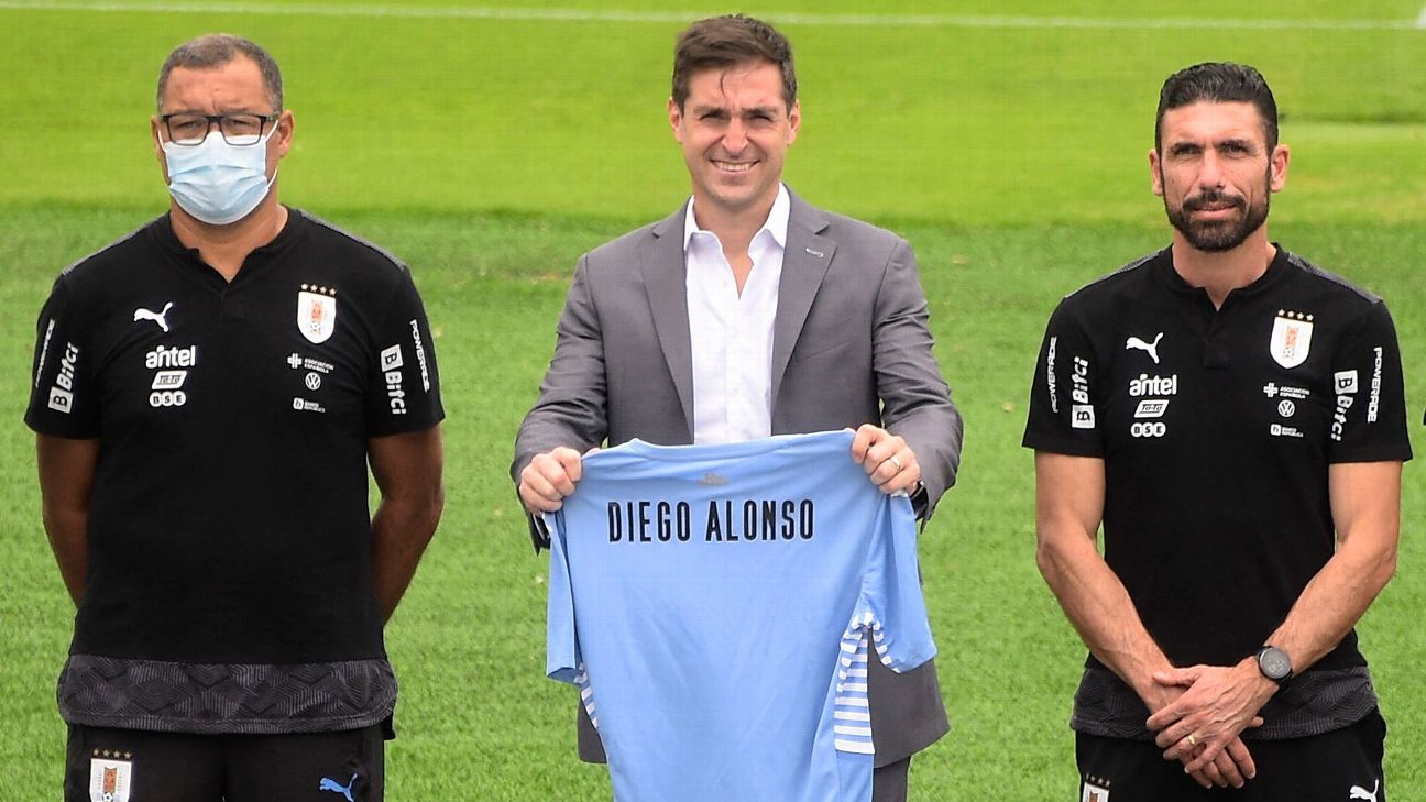 Diego Alonso, de la selección de Uruguay a estrenarse con el