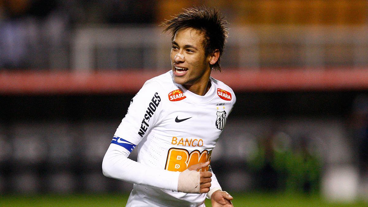 Notícias do Santos FC 🗞️ on X: Neymar nos iludindo em pleno domingão 🤍🖤   / X