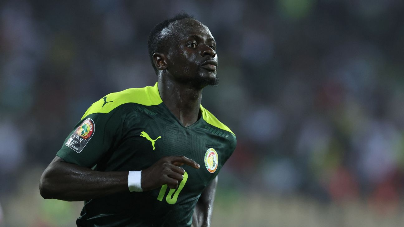 Afcon: Sadio Mane scores but suffers head injury as Senegal reach last  eight