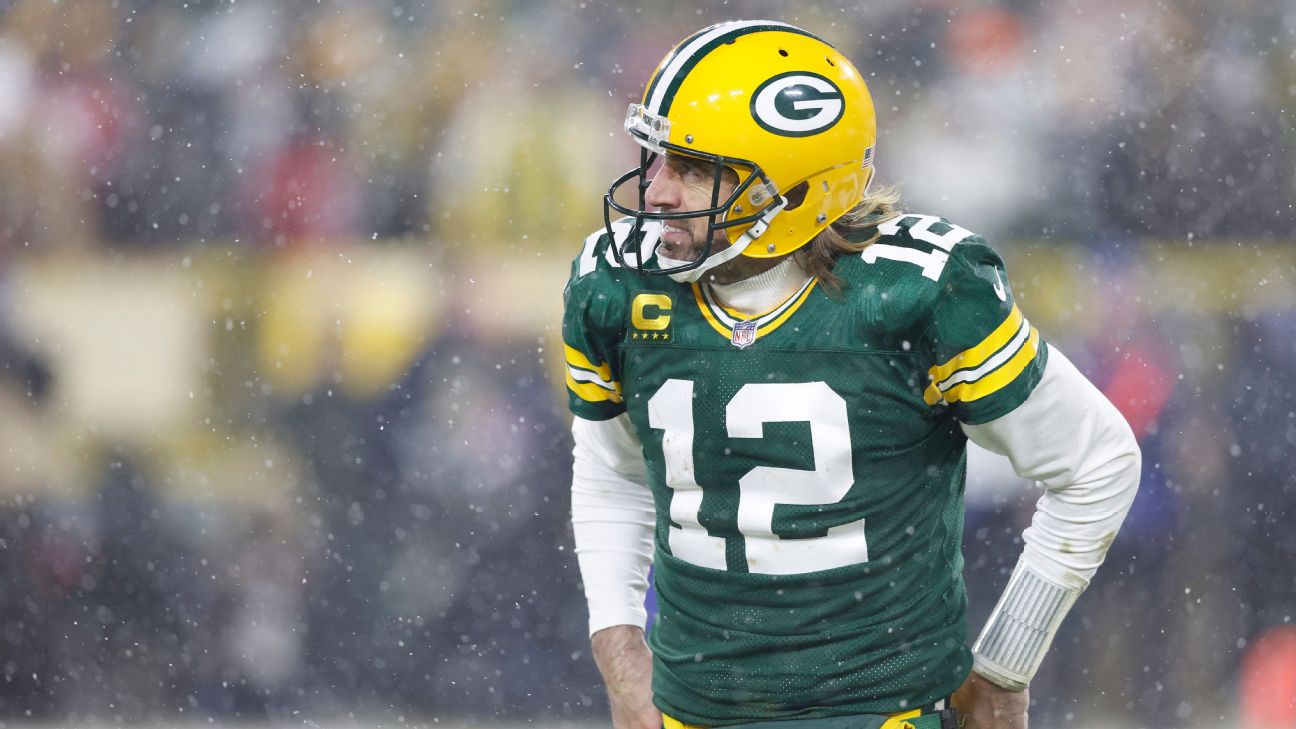 Rodgers' late pick seals loss to Lions, playoffs for Seattle - The