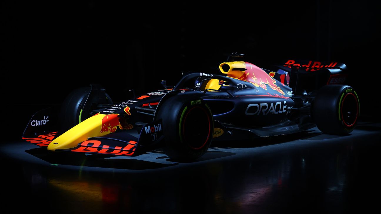 Vergelding Schrijf op eb Red Bull reveals Max Verstappen's new RB18 F1 car