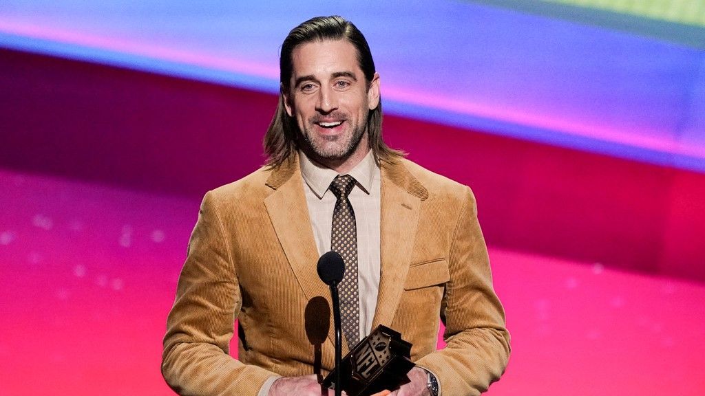 Aaron Rodgers Speaks Out for the First Time Since Season-Ending Injury -  Parade: Entertainment, Recipes, Health, Life, Holidays