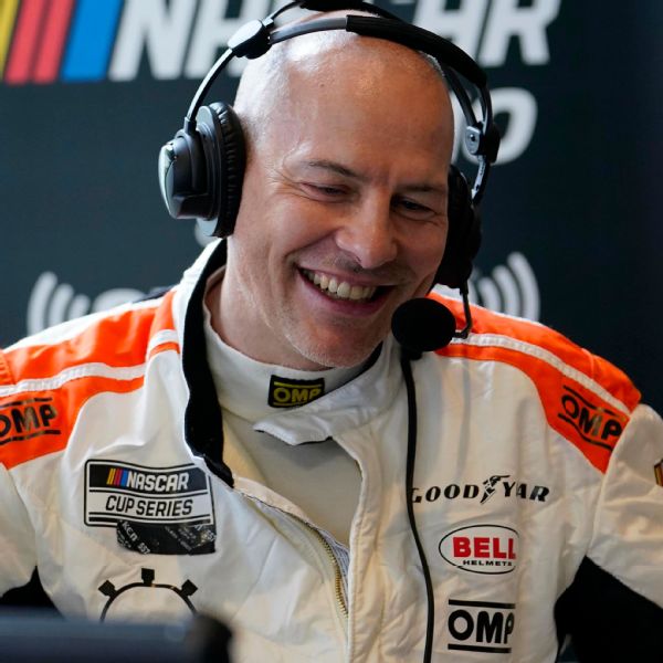 Villeneuve, 50, qualifies for his first Daytona 500