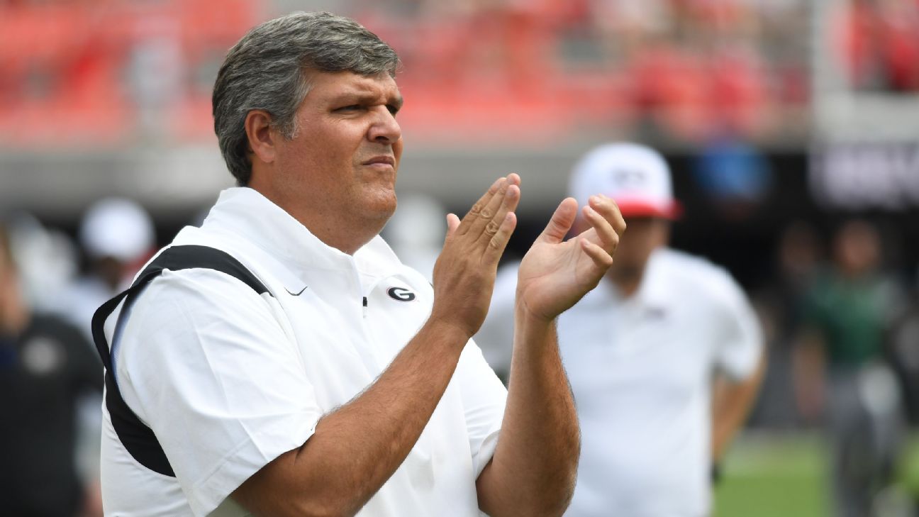 Georgia offensive line coach Matt Luke leaving Bulldogs football program to  spend time with family