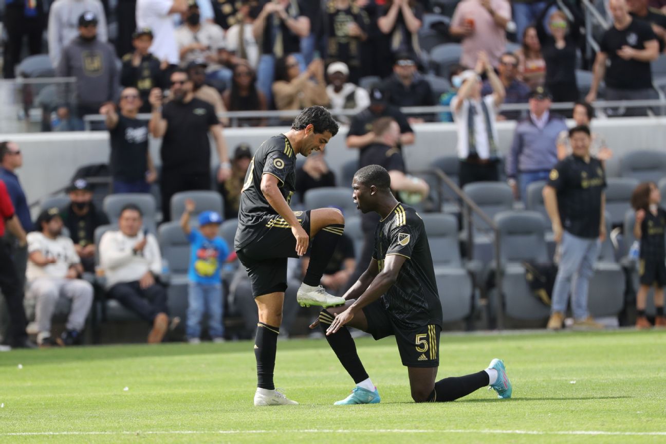 Carlos Vela Hat Trick Helps LAFC Earn 3-0 Win Over Colorado In