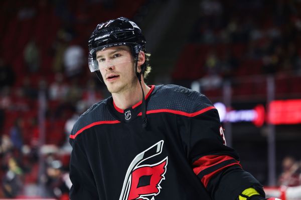 Hurricanes winger Svechnikov returns from IR
