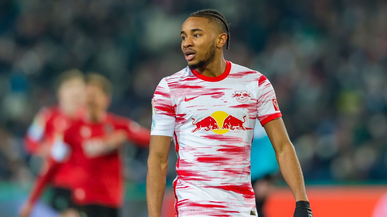 Transfer Talk: Manchester United to offer Leipzig's Nkunku a pay boost