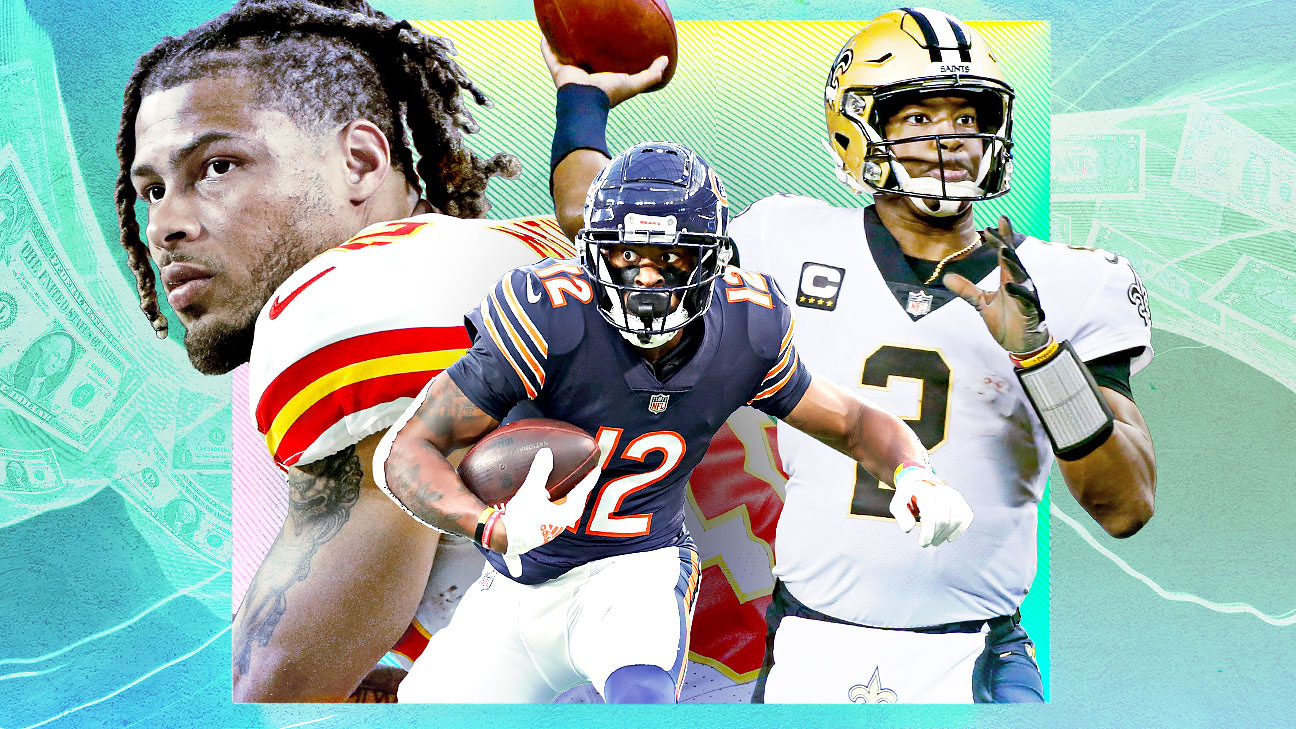 Kiper's new two-round NFL mock draft: One trade, four QBs and 64 total picks