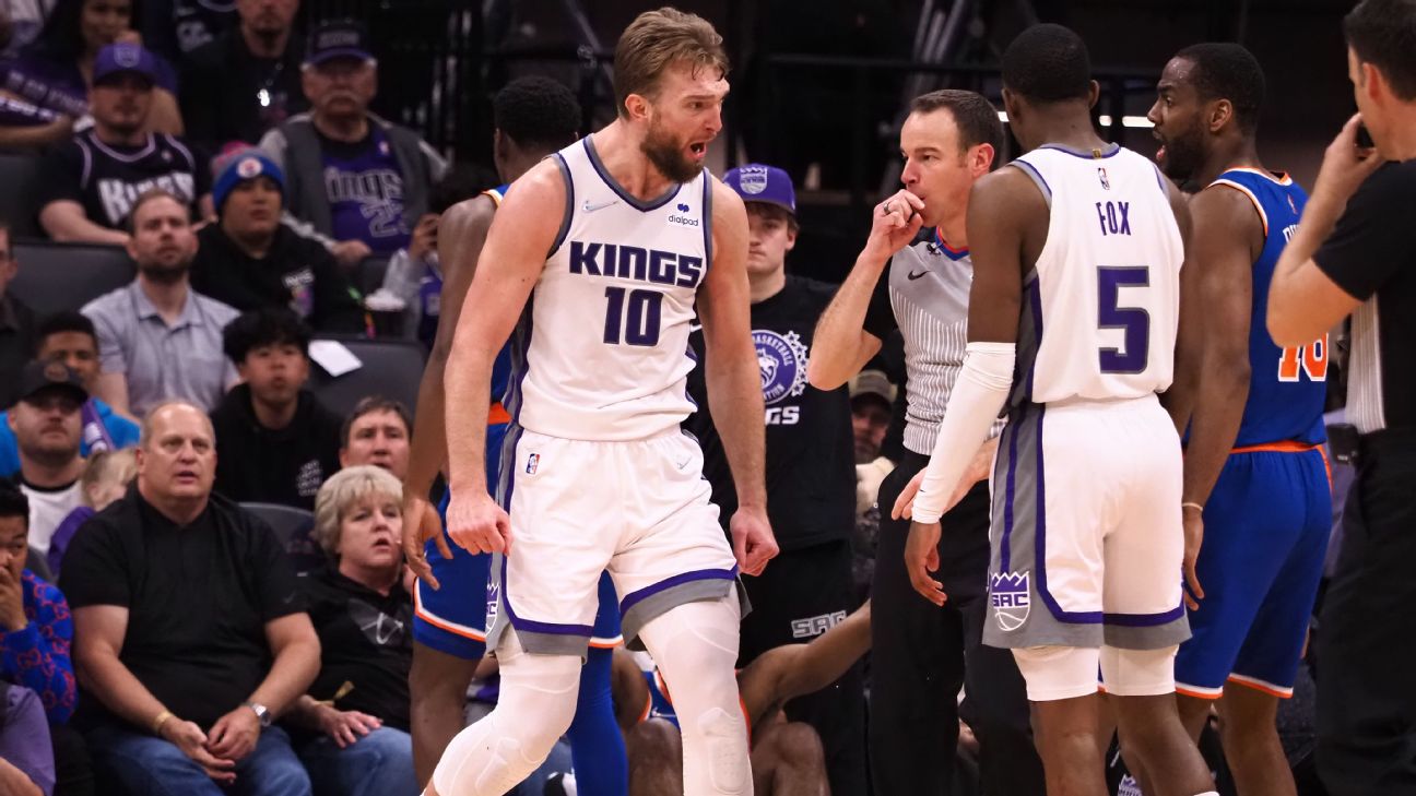 Kings say Domantas Sabonis has avulsion fracture in right thumb - ESPN