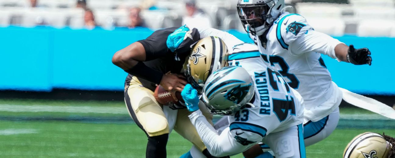 Philadelphia Eagles wide receiver Zach Pascal (3)) in action against the  Tennessee Titans during an NFL football game, Sunday, Dec. 4, 2022, in  Philadelphia. (AP Photo/Rich Schultz Stock Photo - Alamy