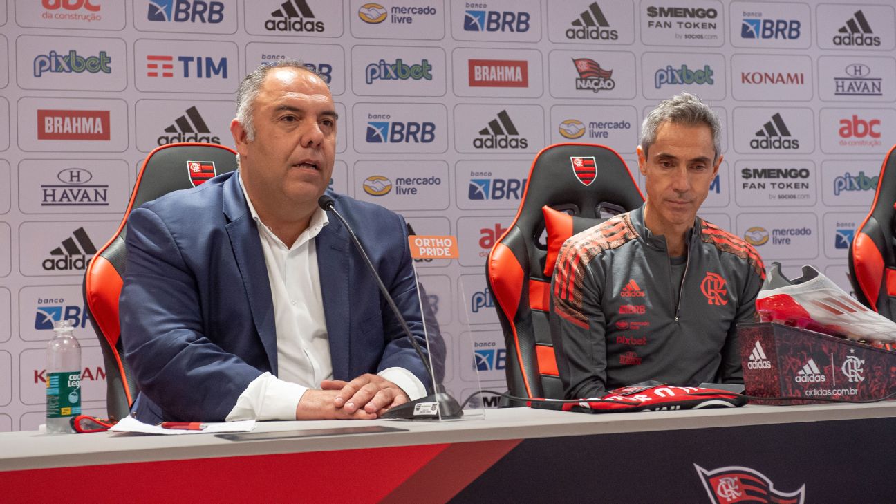 Como chega Ayrton Lucas e como o ala pode contribuir no Flamengo de Paulo  Sousa