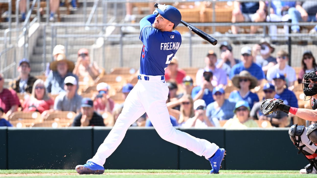 Los Dodgers, vestidos totalmente de azul por primera vez, ganan