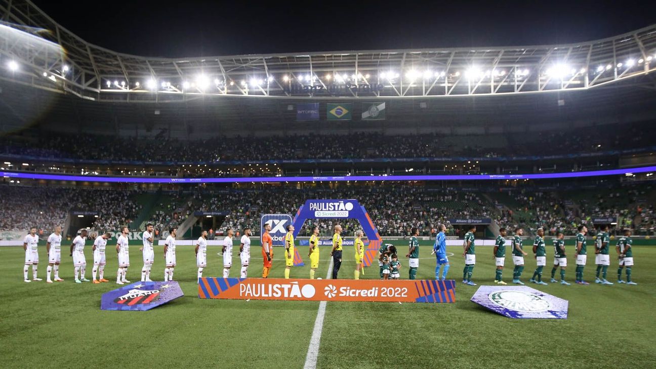 Amorim Podporco on X: Allianz Parque quase pronto para a final do Paulista.  Palco foi coberto por um pano verde.  / X