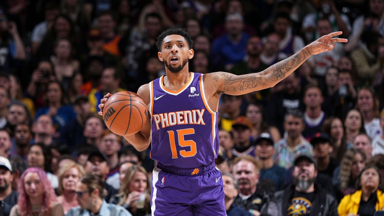 The San Antonio Spurs are waiving veteran guard Cam Payne, sources tell  ESPN. Payne recently arrived in trade from Suns and now gets a chance to  join a contending team that can