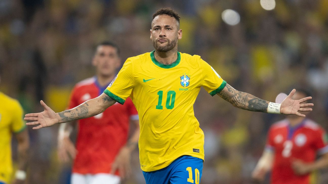 Foto: Neymar e Mavie: 'Hoje tem jogo do Brasil e aqui já estamos preparados  para torcer. Vamos, Brasil', escreveu o jogador - Purepeople