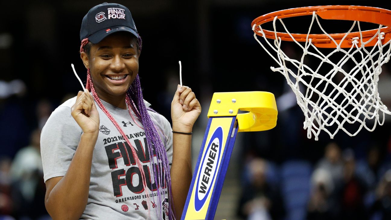 March Madness 2022 scores: UConn, NC State, Louisville and Michigan advance  to women's Elite Eight 