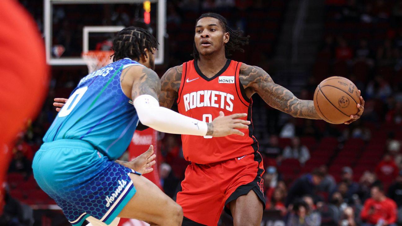 Fantasy basketball waiver wire: Top picks for assists