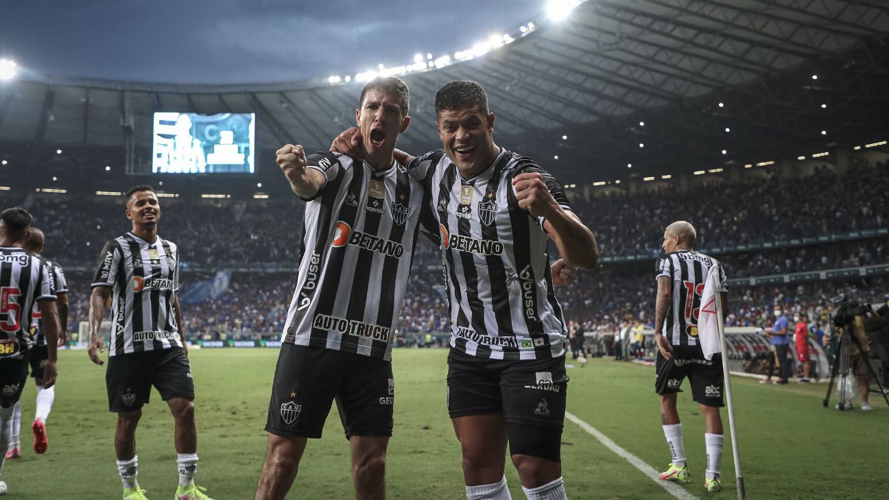 Jogadores de menor estatura são esperança de gols do Cruzeiro contra o  Tricordiano