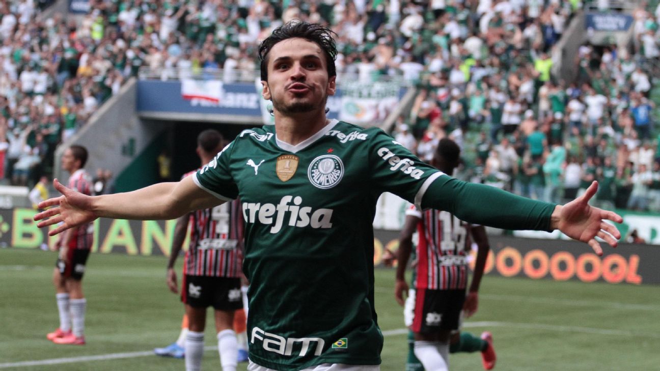 Sao Paulo, Brazil. 03rd Apr, 2022. SP - Sao Paulo - 03/04/2022 - PAULISTA  2022 FINAL, PALMEIRAS X SAO PAULO - Raphael Veiga jogador do Palmeiras  comemora seu gol com Dudu jogador