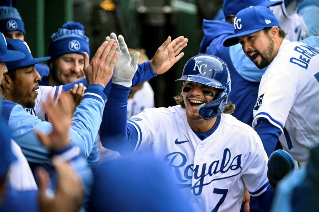 It just felt right' - Bobby Witt Jr.'s debut ends with clutch hit to key  Kansas City Royals win - ESPN