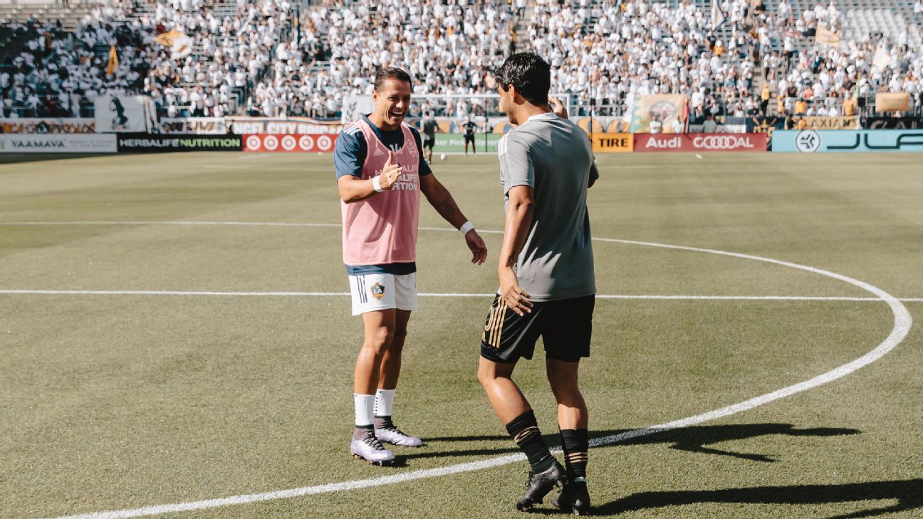 Chicharito says “LA Galaxy and Los Angeles are Gold, Blue, and White” with  El Trafico Victory over LAFC – Corner of the Galaxy