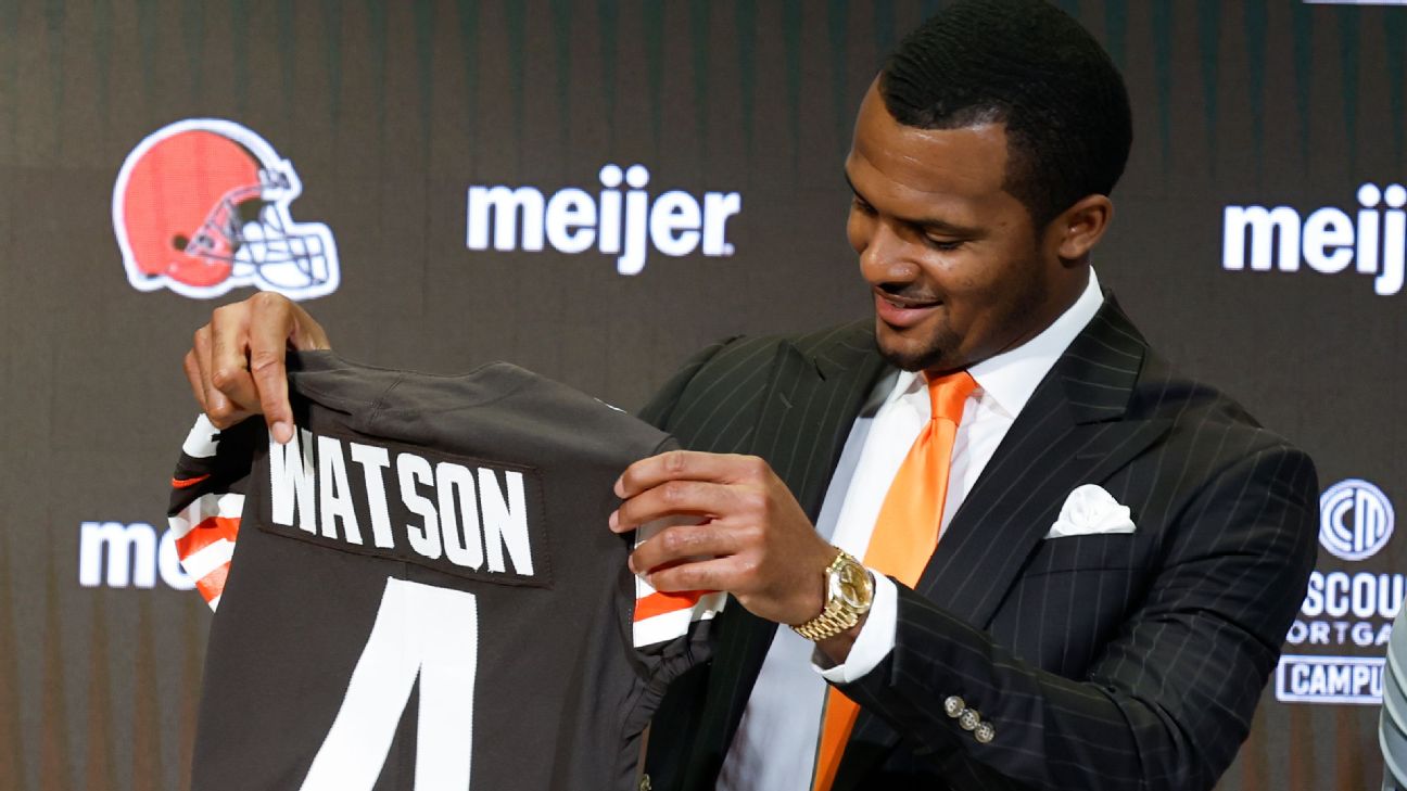 Browns didn't foresee potential year-long Deshaun Watson suspension