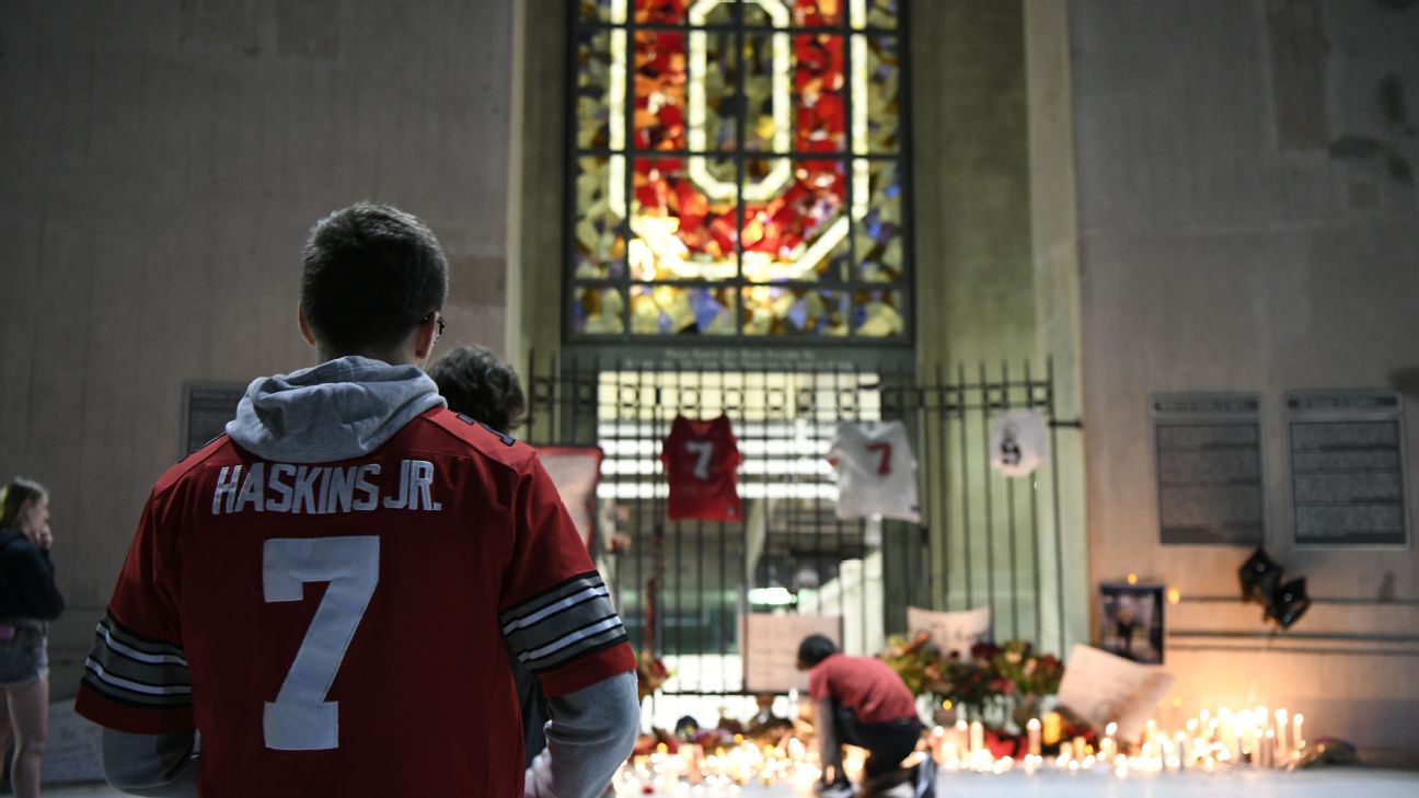 Steelers mourn Dwayne Haskins at celebration of life service