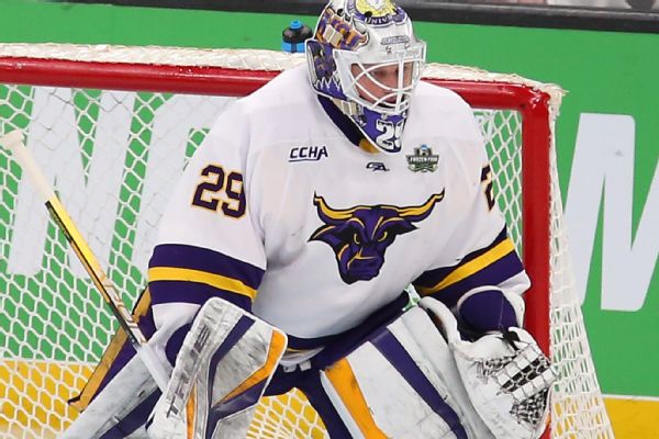 Maple Leafs sign Hobey Baker winner McKay