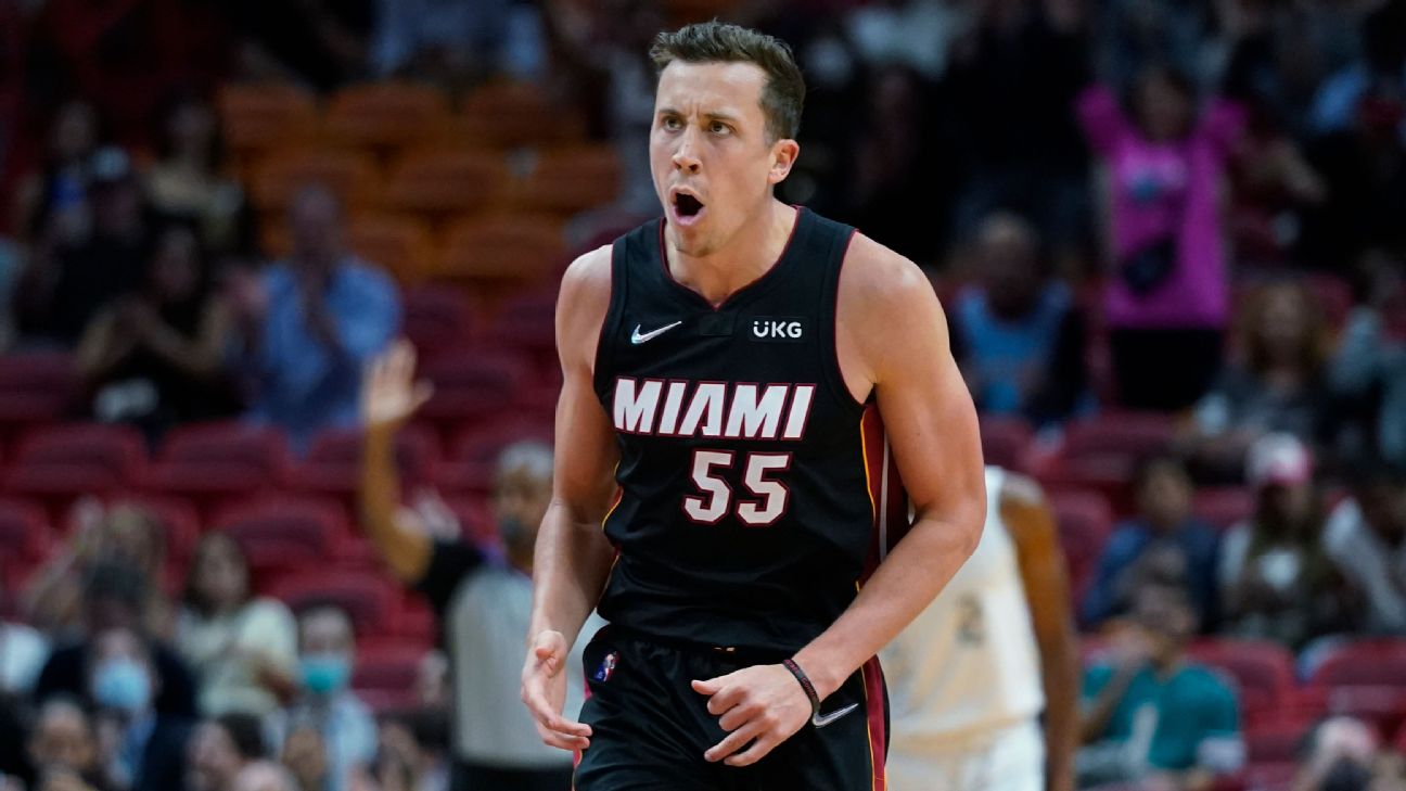 <a href="https://www.espn.com/nba/story/_/id/45633260/sources-pistons-duncan-robinson-agree-3-year-48m-deal" target="_blank">Sources: Pistons add Robinson in sign-and-trade</a>