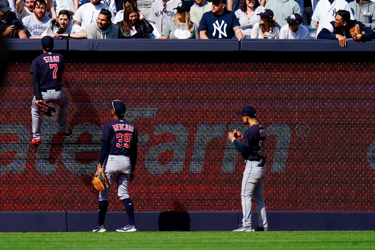 Yanks up security; fans taunt Guardians' Straw