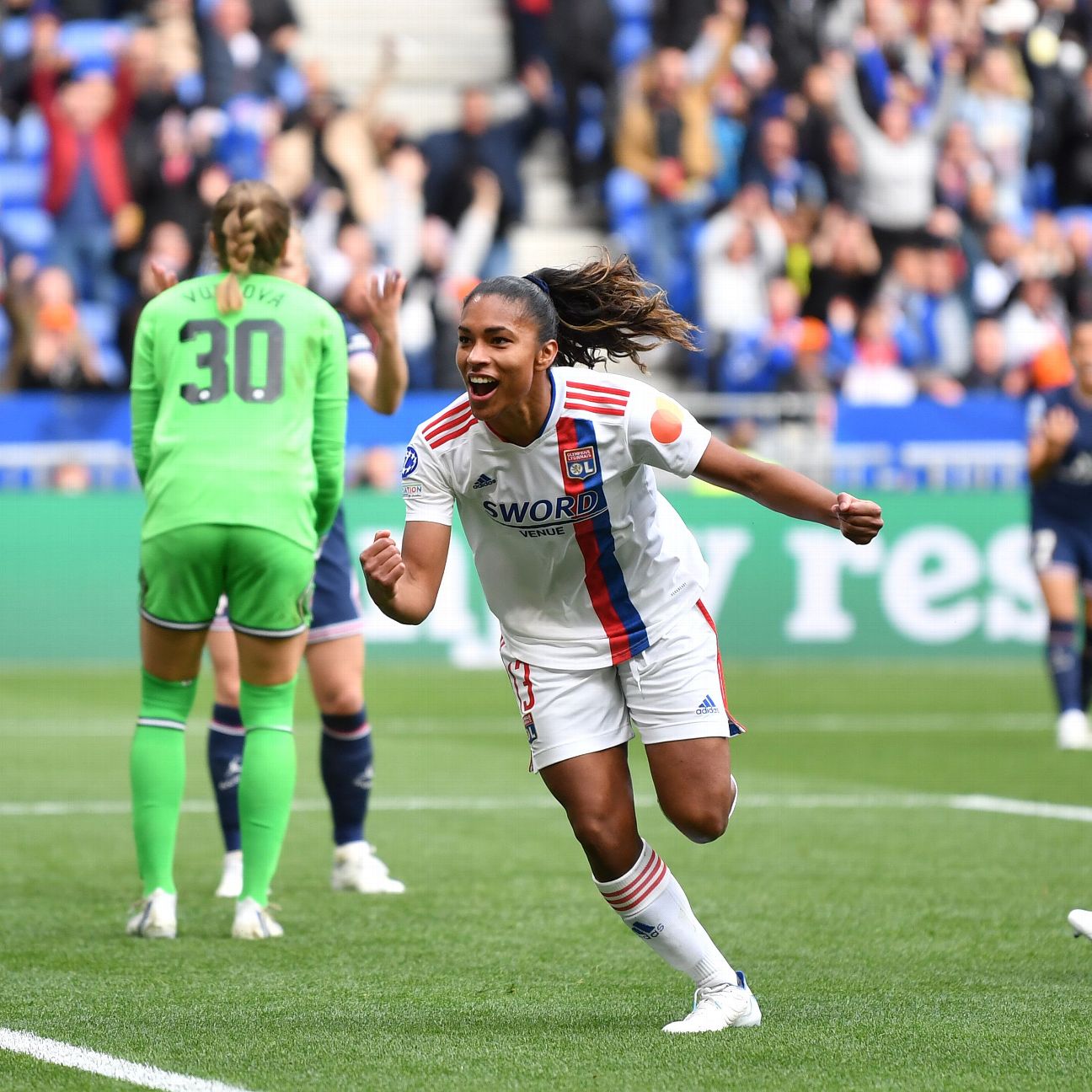 Lyon beat PSG 3-2 in women's Champions League semi-final first