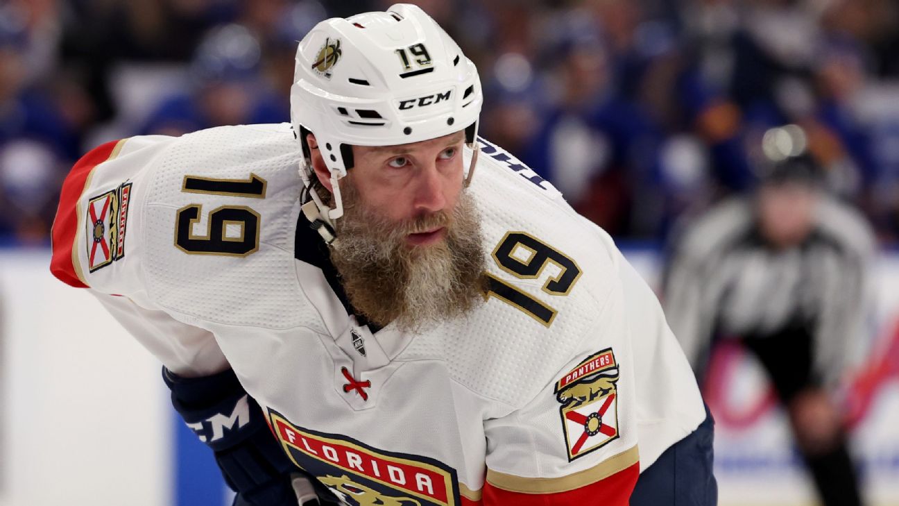 Florida Panthers center Joe Thornton (19) warms up before an NHL hockey  game Philadelphia Flyers, Wednesday, Nov. 24, 2021, in Sunrise, Fla. (AP  Photo/Lynne Sladky Stock Photo - Alamy