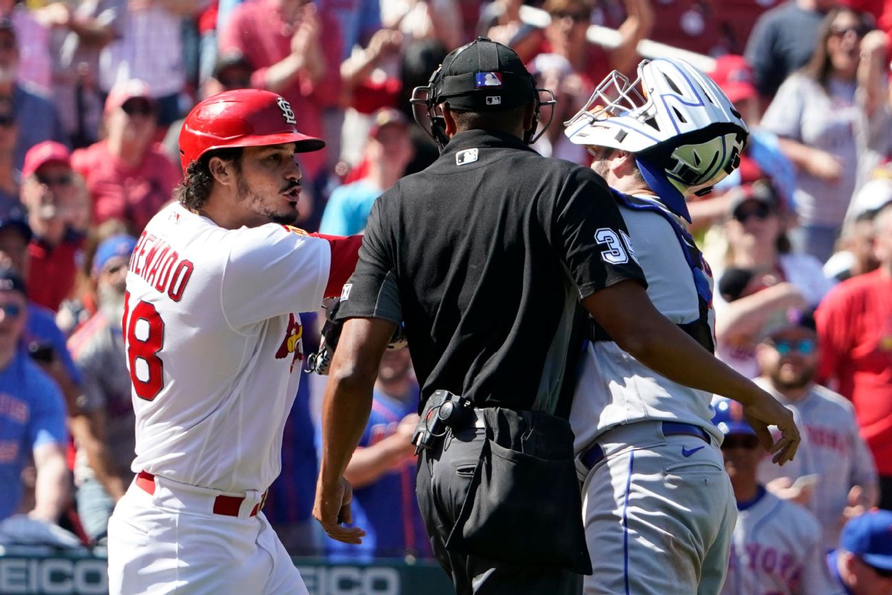 Arenado ejected after Cards, Mets benches clear
