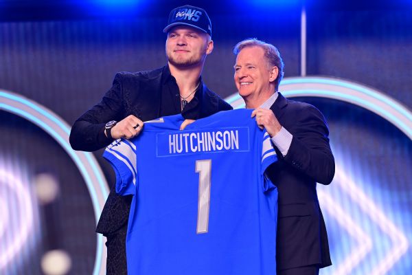 Lions get Hutchinson, move up for WR Williams