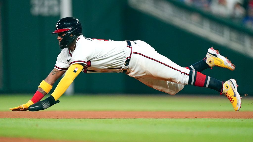 Ronald Acuna Jr. seemingly shades ex-teammate with Twitter 'like