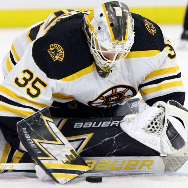 Cassidy refuses to blame Ullmark for Bruins' loss