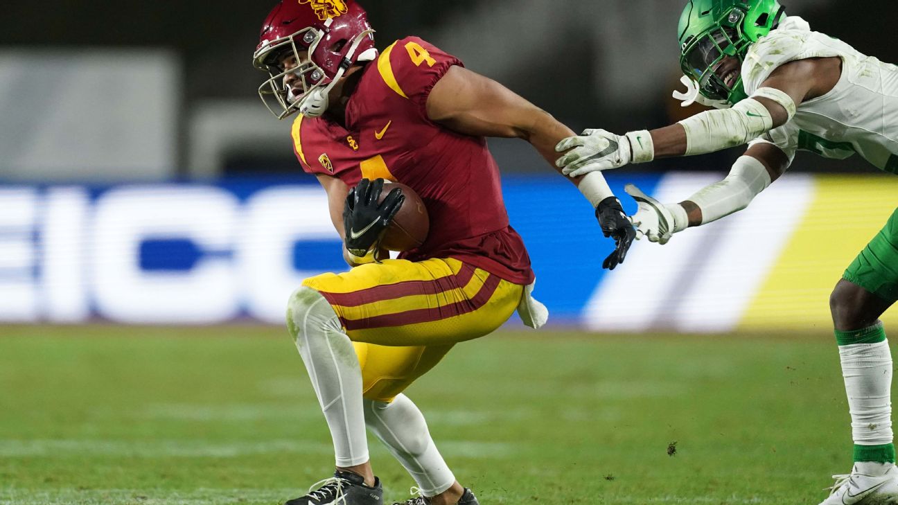 First look: USC transfer wide receiver Bru McCoy at Tennessee practice