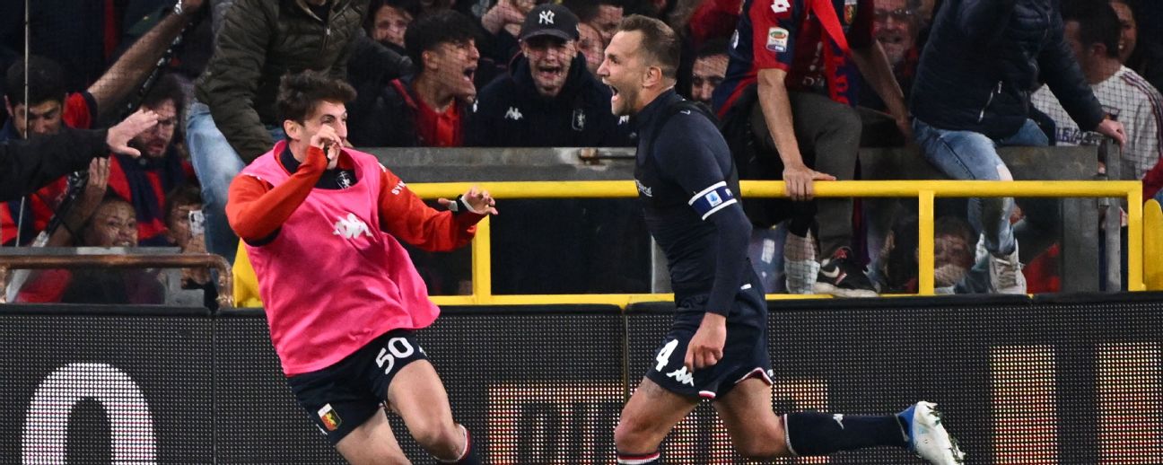 Genoa, Italy. 18th Dec, 2022. The Referee of the match Simone Sozza to  Seregno during Genoa CFC vs Frosinone Calcio, Italian soccer Serie B match  in Genoa, Italy, December 18 2022 Credit