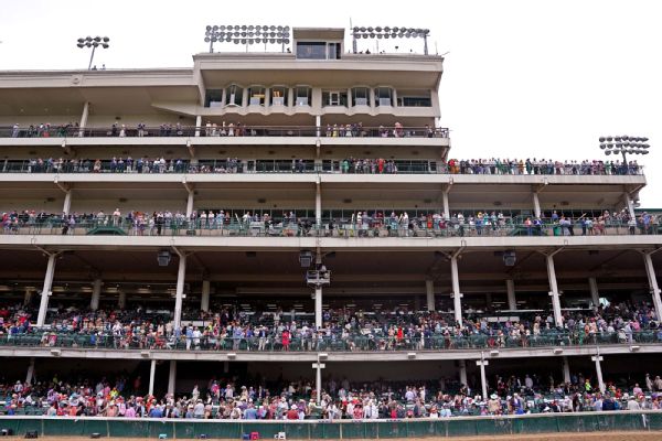 Churchill Downs to investigate deaths of 4 horses