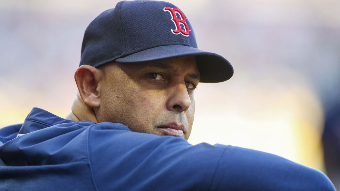 Red Sox manager Alex Cora shaves beard hoping to help Boston turn