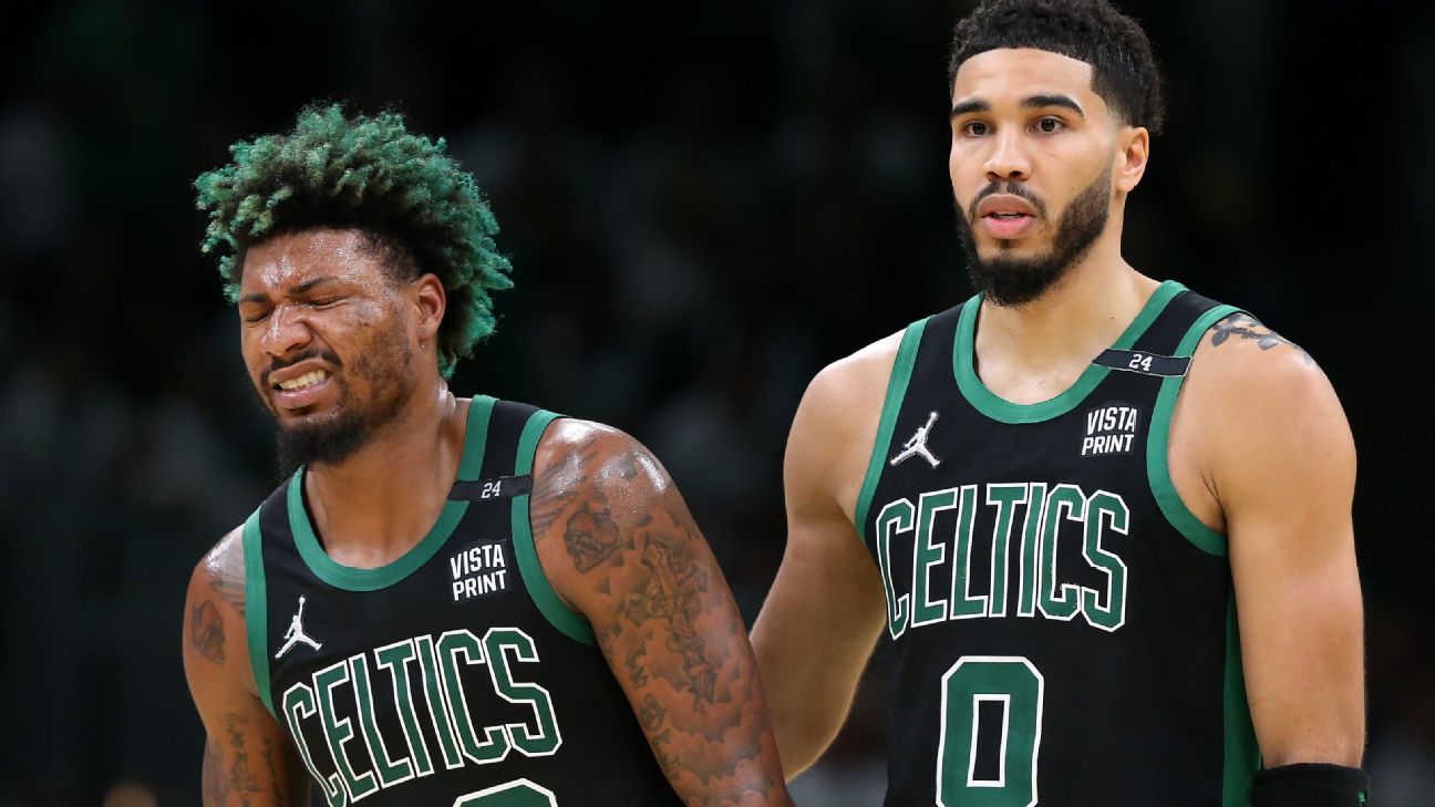 Mais alto da NBA, novato é ovacionado em estreia pelo Boston Celtics -  Placar - O futebol sem barreiras para você