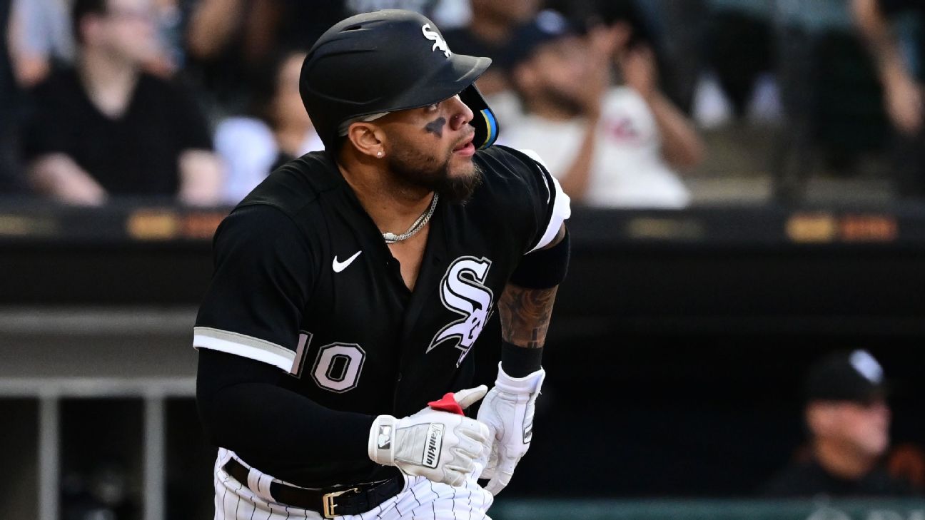 Can Yoán Moncada return to his 2019 approach for the White Sox