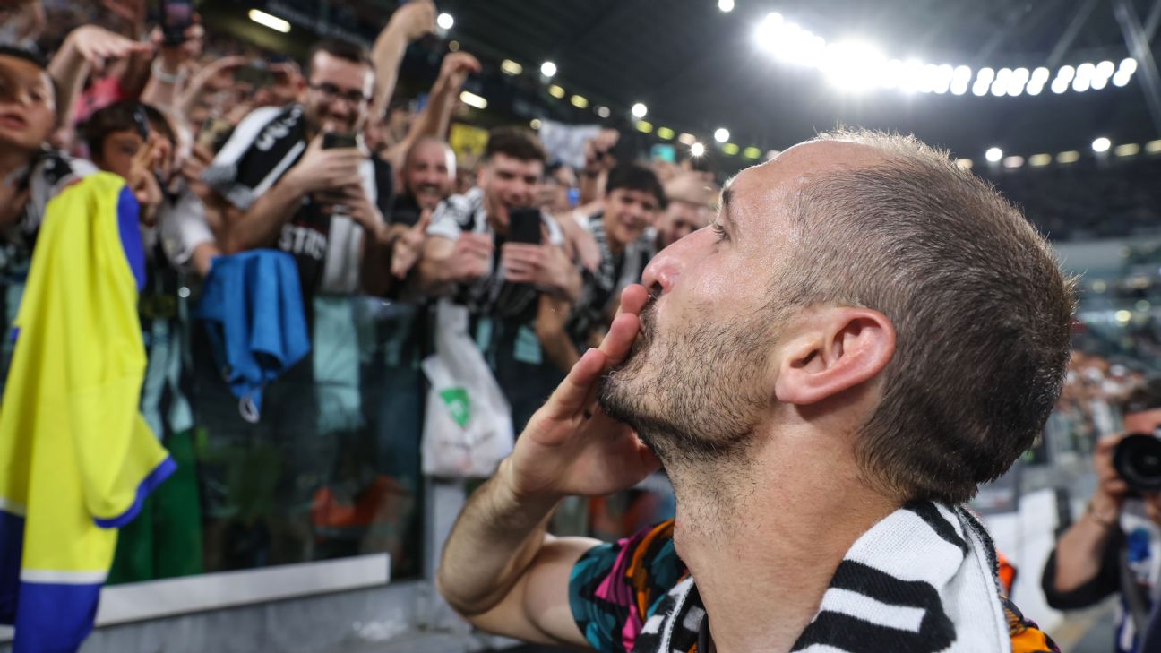 Tears in Turin as Juventus bid emotional farewell to Chiellini and Dybala
