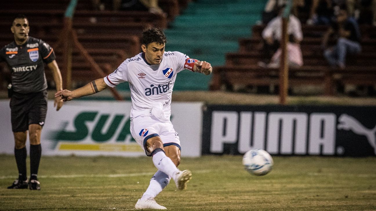 Felipe Carballo obtuvo el premio de mejor jugador del Campeonato Uruguayo  2022 - AUF