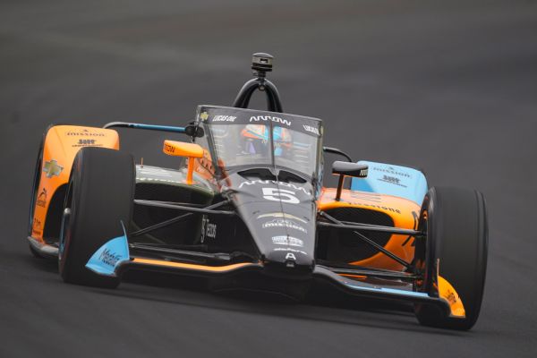VeeKay, O'Ward top blistering Indy 500 qualifying