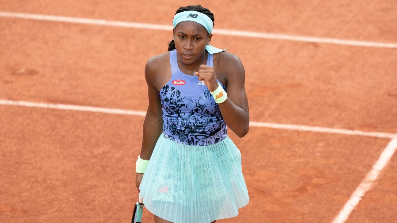 Coco Gauff opens French Open with straight-sets win, warned about father’s hand ‘signals’