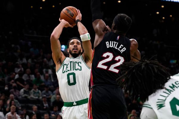 Celtics, fueled by 'urgency,' rout Heat to tie series