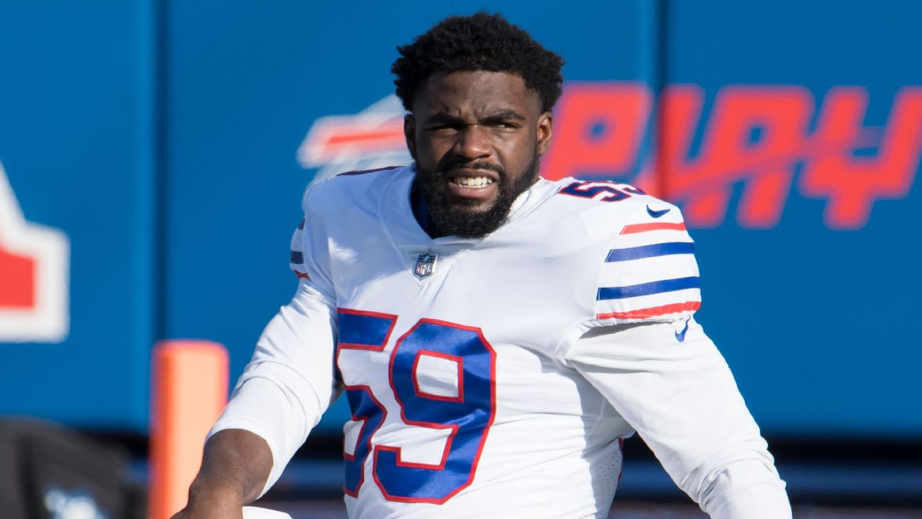 Buffalo Bills linebacker Andre Smith (9) plays against the Tennessee Titans  during an NFL football game on Monday, Oct. 18, 2021, in Nashville, Tenn.  (AP Photo/John Amis Stock Photo - Alamy