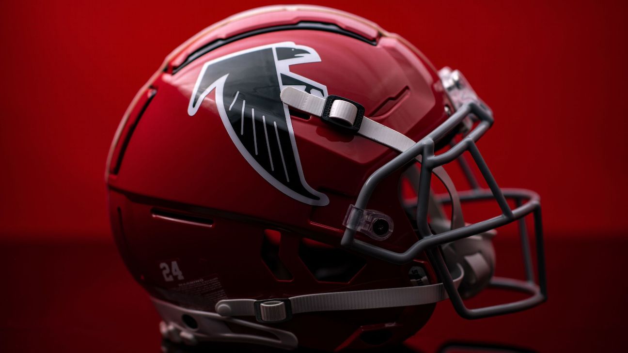 atlanta falcons red helmet 2022